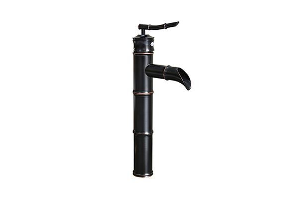 Vòi nước hình ống tre GCA02B
