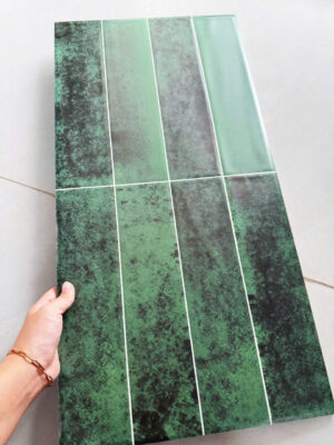 gach gia the 30x60 HC822Y